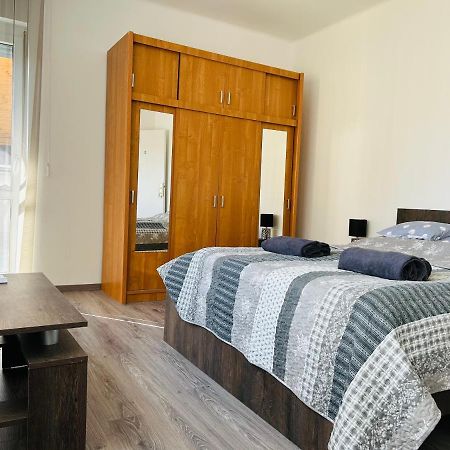 Eros Apartman Hajdúszoboszló Zewnętrze zdjęcie