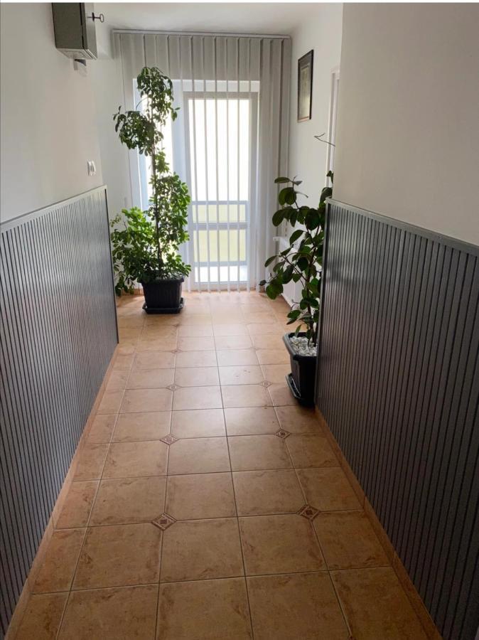 Eros Apartman Hajdúszoboszló Zewnętrze zdjęcie