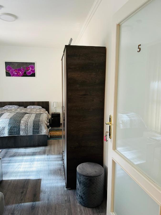 Eros Apartman Hajdúszoboszló Zewnętrze zdjęcie