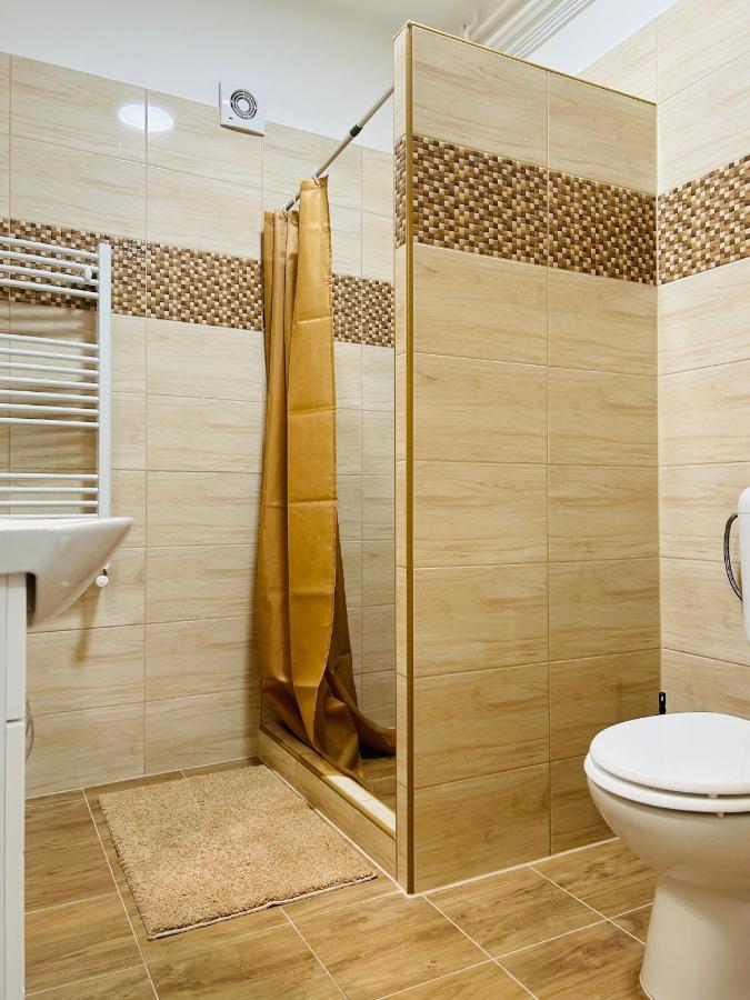 Eros Apartman Hajdúszoboszló Zewnętrze zdjęcie