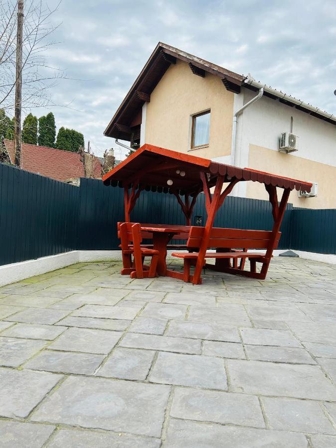Eros Apartman Hajdúszoboszló Zewnętrze zdjęcie