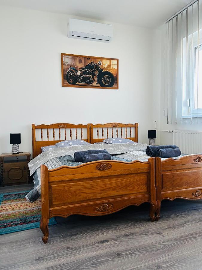 Eros Apartman Hajdúszoboszló Zewnętrze zdjęcie