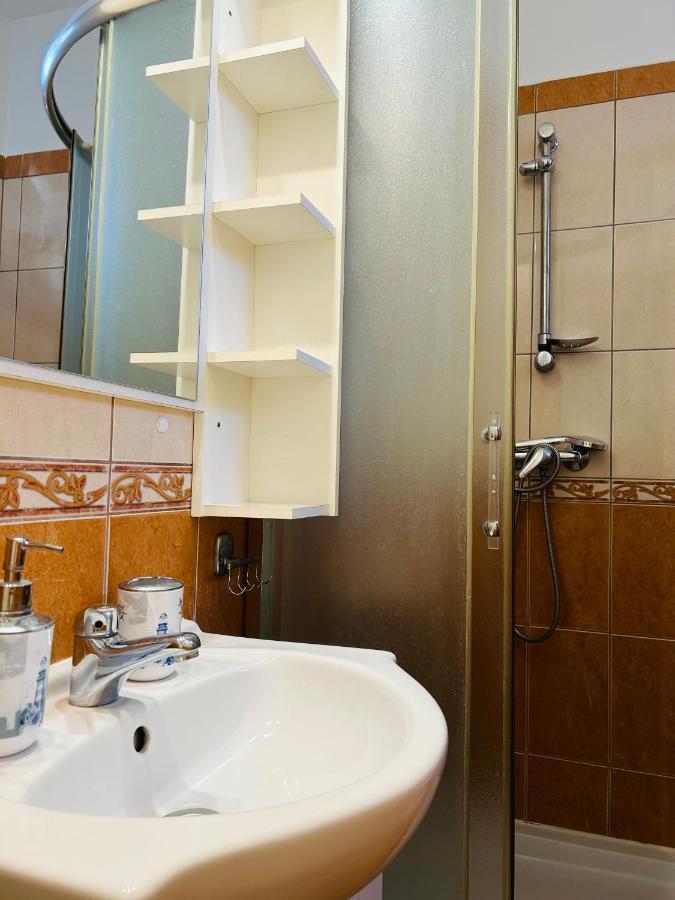 Eros Apartman Hajdúszoboszló Zewnętrze zdjęcie
