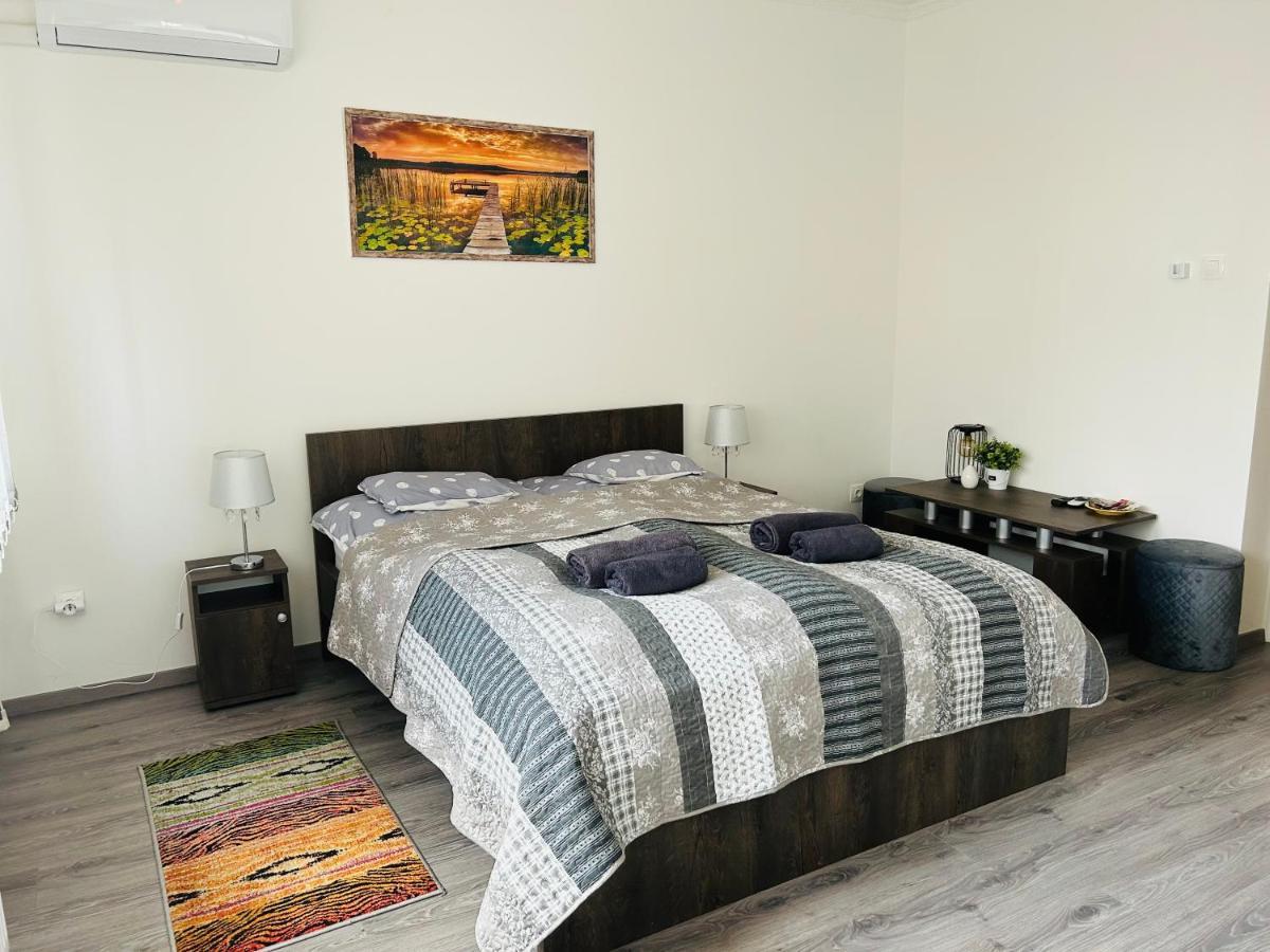Eros Apartman Hajdúszoboszló Zewnętrze zdjęcie