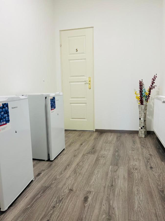 Eros Apartman Hajdúszoboszló Zewnętrze zdjęcie
