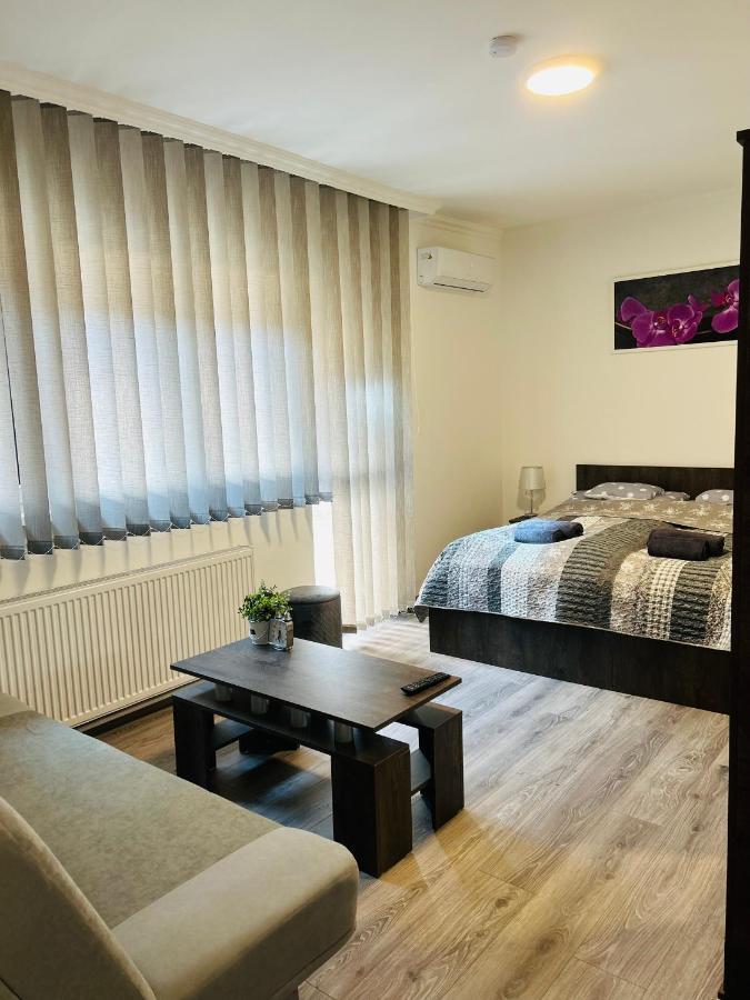 Eros Apartman Hajdúszoboszló Zewnętrze zdjęcie